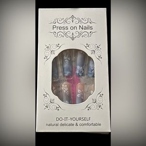 Press On Nails